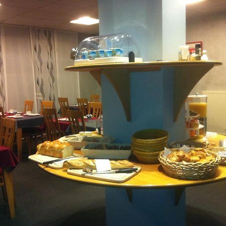 סירגומין Amadeus Hotel מראה חיצוני תמונה